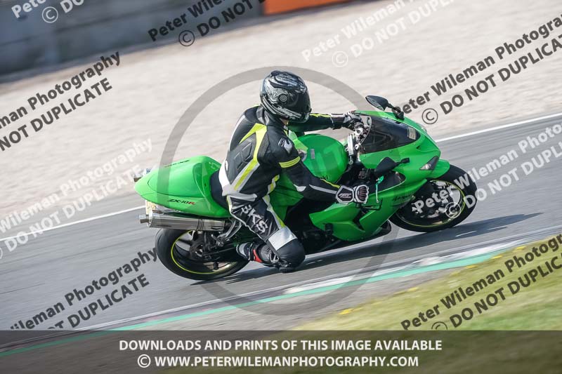 donington no limits trackday;donington park photographs;donington trackday photographs;no limits trackdays;peter wileman photography;trackday digital images;trackday photos